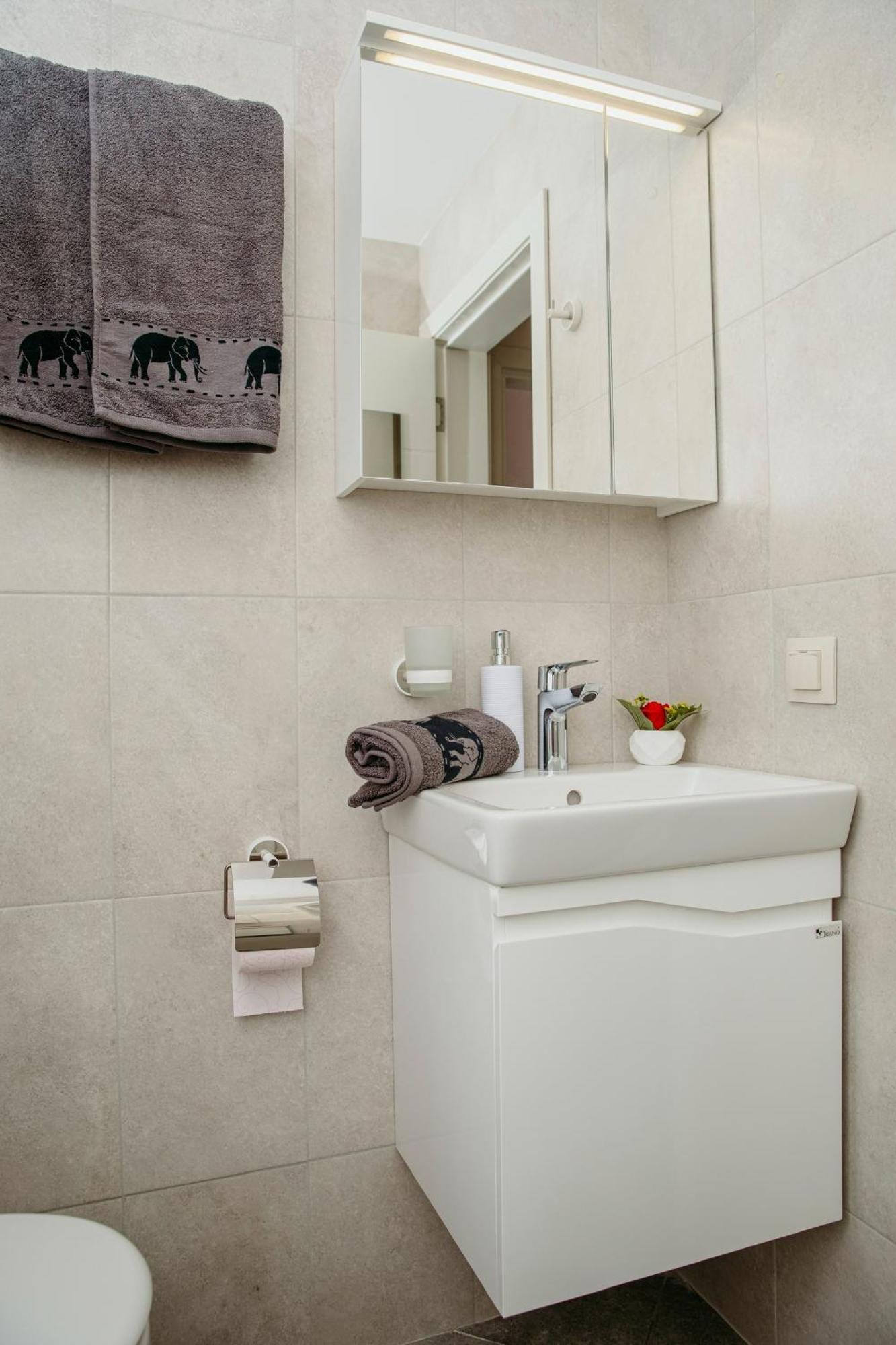 Rose Valley Apartment Казанлък Екстериор снимка